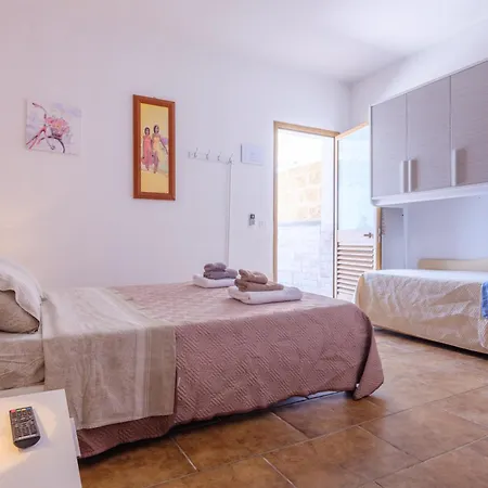 Mamba House 2 Apartamento Melendugno